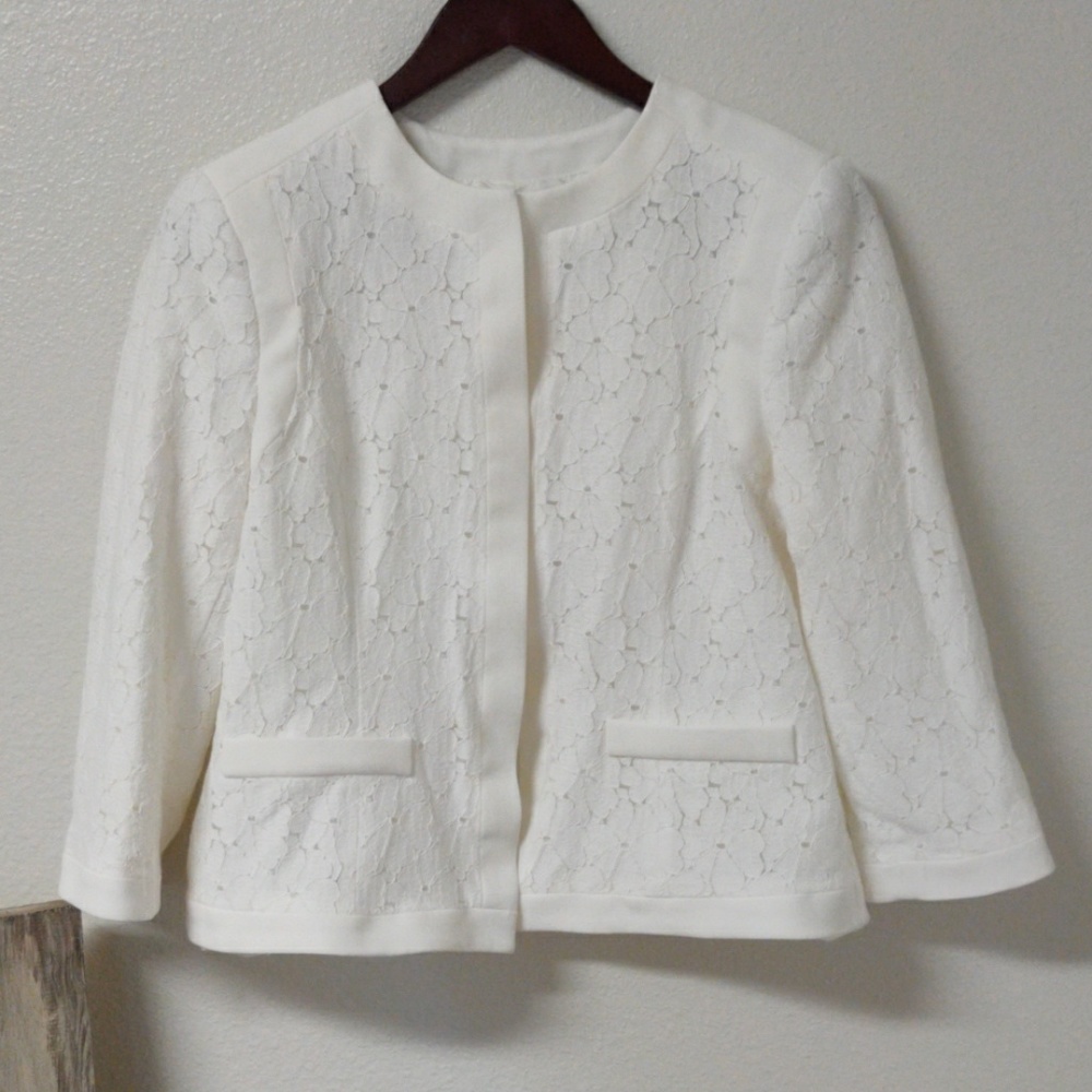 Kasper White Lace Blazer with Pockets